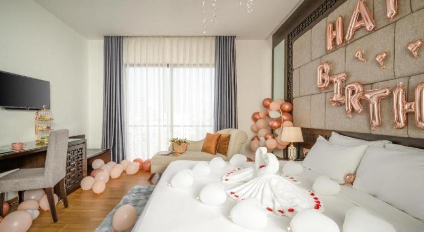 Pansy Dana Khách sạn