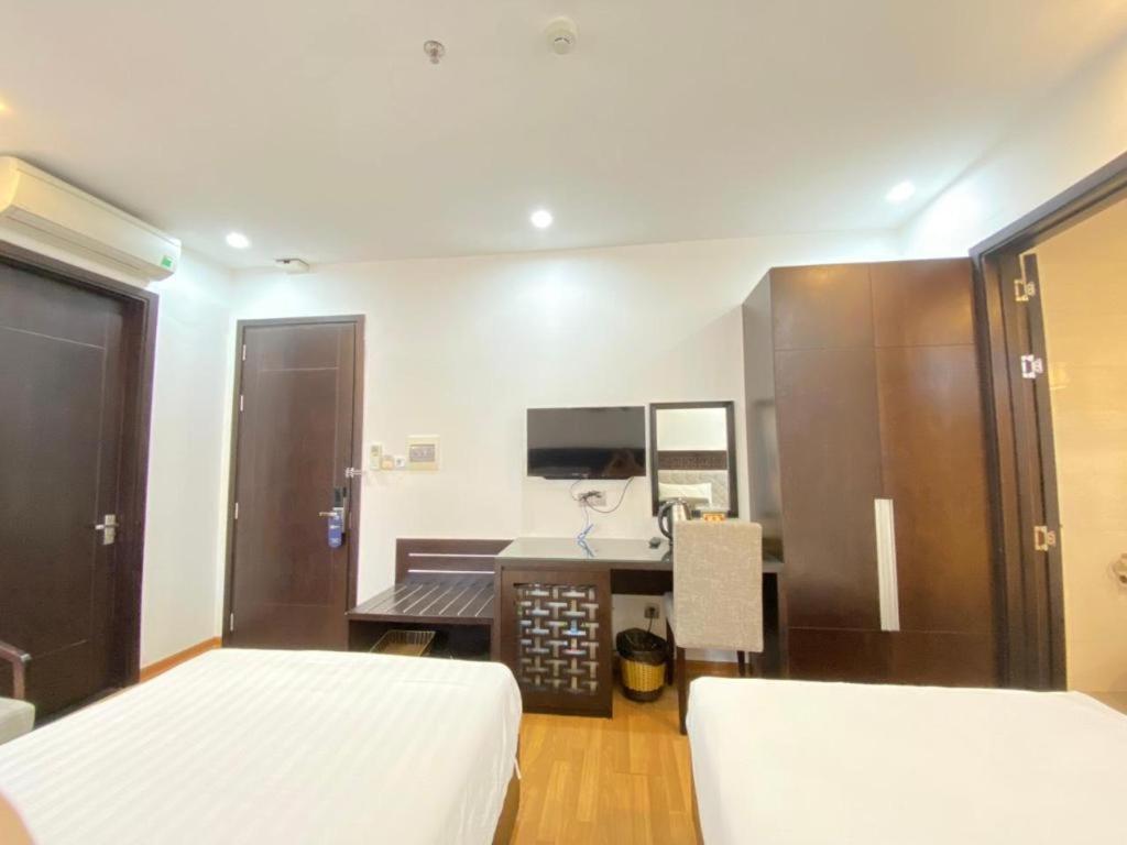 Pansy Dana Hotel