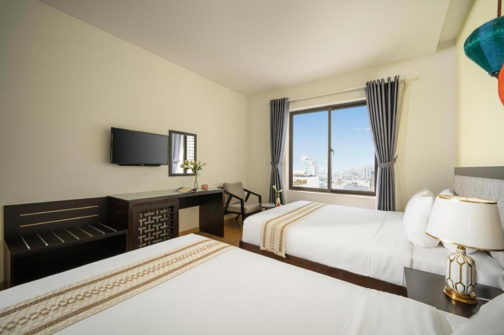 Hotel Pansy Dana 4*