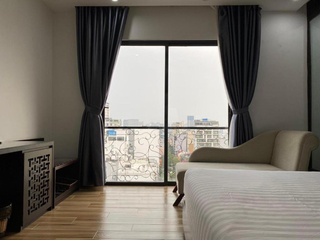 Pansy Dana Hotel 4*